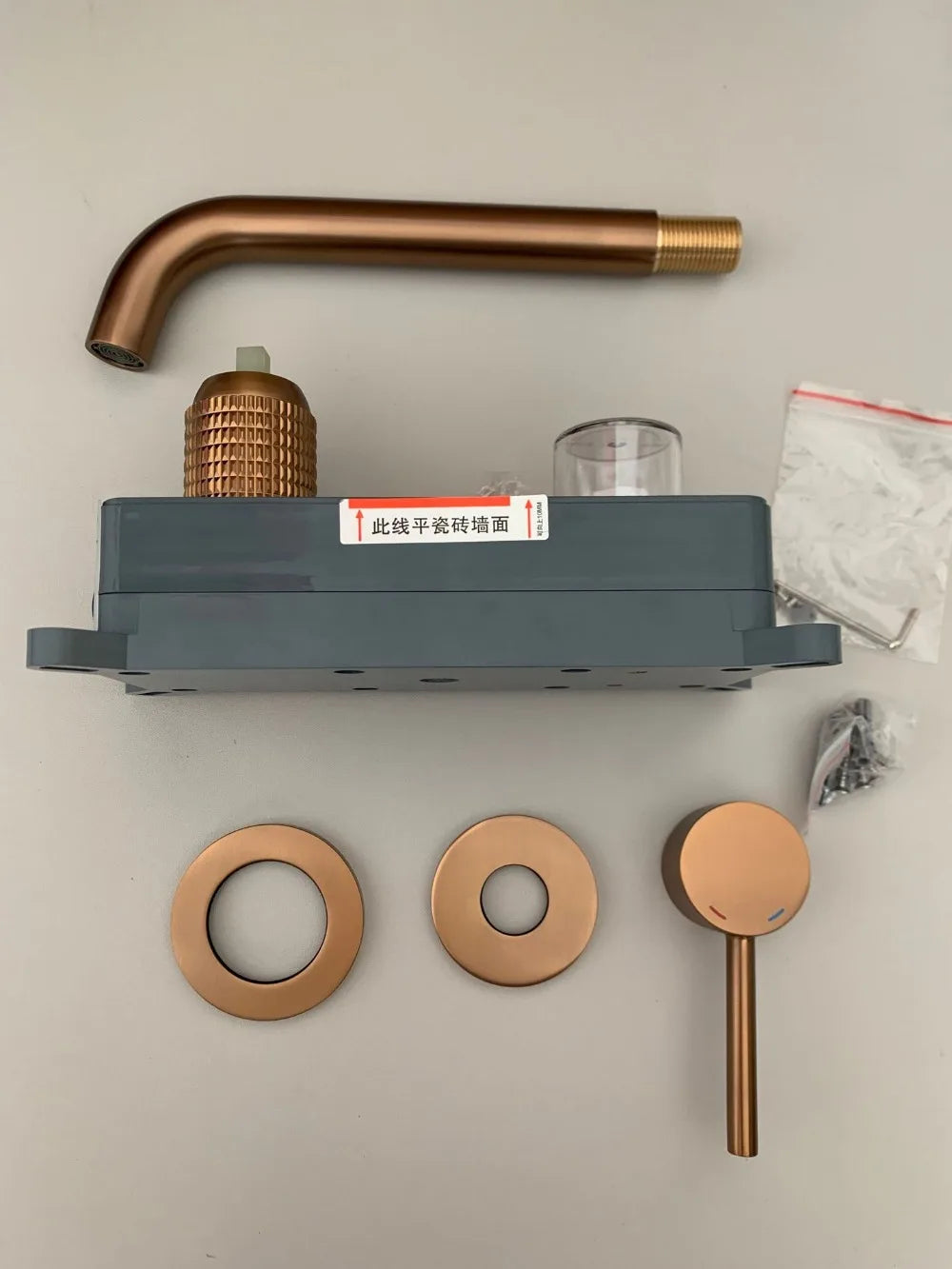 Robinet encastrable de lavabo – Modèle Aurelio